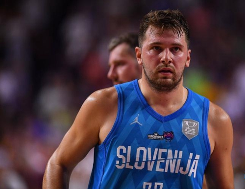 适度微调队 适度微调队